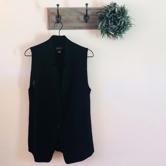 Club Monaco Jackets & Blazers - Club Monaco Black Silk Sleeveless Blazer Vest S